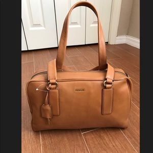 Gorgeous leather satchel by Fossil in calfskin